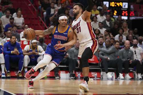 Golden State ganó a Miami 118-104, pese a jugar sin sus dos máximas estrellas.