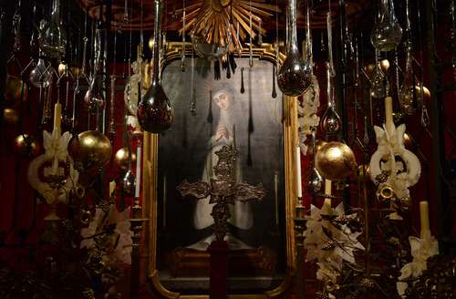 Altar Virgen de la Soledad, óleo anónimo de la colección del Convento de San Joaquín, siglo XVIII.