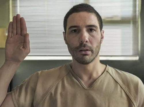 El actor Tahar Rahim encarna a Mohamedou Ould Slahi en la película The Mauritanian.