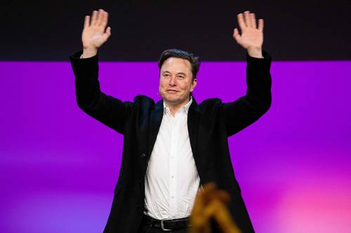 Elon Musk pagará con acciones de Tesla parte de su deuda para comprar Twitter.