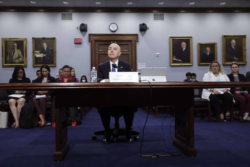 El secretario estadunidense de Seguridad Nacional, Alejandro Mayorkas, habló ayer ante un subcomité de la Cámara de Representantes.