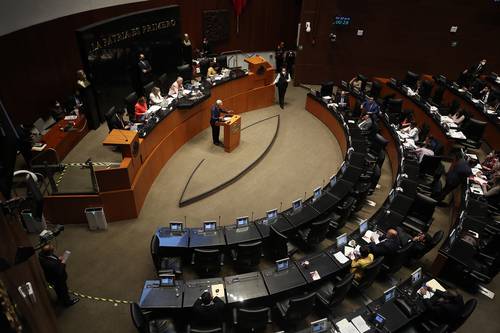 Legisladores de oposición se quejaron de que Sembrando Vida se extienda a Centroamérica.