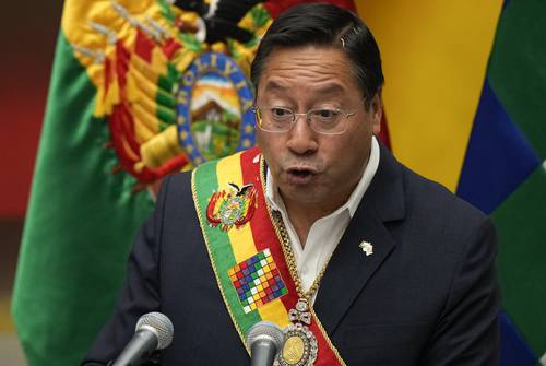 El mandatario de Bolivia, el izquierdista Luis Arce, anunció que no asistirá a la Cumbre de las Américas si Estados Unidos “persiste” en su decisión de excluir a algunos países. Esta postura replica la posición del presidente Andrés Manuel López Obrador.