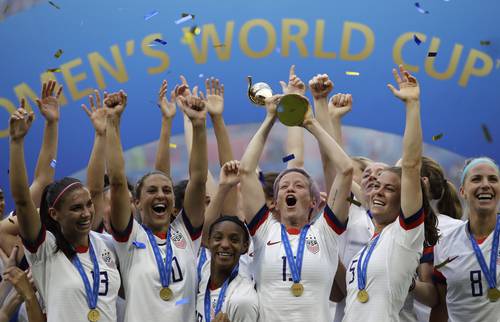 Después de años de lucha, el seleccionado de mujeres de EU, potencia mundial en el futbol, ve coronado su esfuerzo.