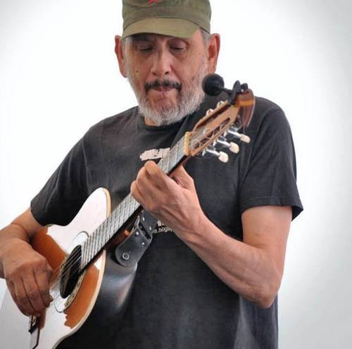 Roberto González, músico y compositor mexicano emblemático del Movimiento Rupestre.