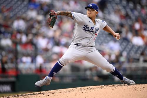 El lanzador Julio Urías (3-4) sufrió ayer su cuarta derrota de la temporada pese a que el pitcher de los Dodgers tuvo una buena actuación en el revés de los suyos ante los Nacionales de Washington, que se impusieron 1-0. El mexicano lanzó seis entradas en las que permitió cuatro hits, tres bases por bolas, una carrera –en el sexto capítulo– y concretó tres ponches en un partido en el cual la ofensiva angelina otra vez no respaldó la gran labor del oriundo de Culiacán.