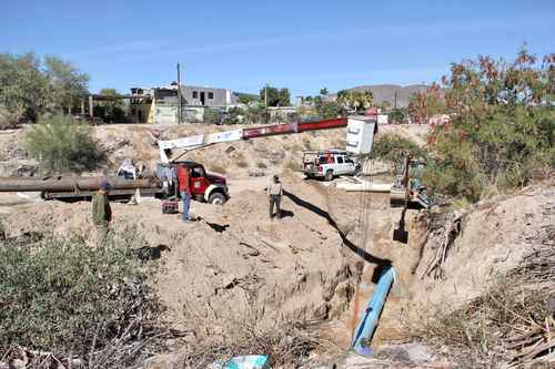 Obras del organismo operador de aguas en La Paz, capital de Baja California Sur.