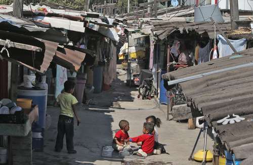 
<br>Cepal: hasta 2.5 millones más de pobres en México este año