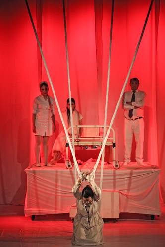  Sobre estas línea, Érase una vez la novia. Foto cortesía de Sabaiba Teatro