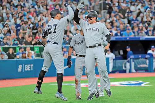 Los Mulos de Manhattan consiguieron su octavo triunfo al hilo en su visita al Rogers Centre, de Toronto.