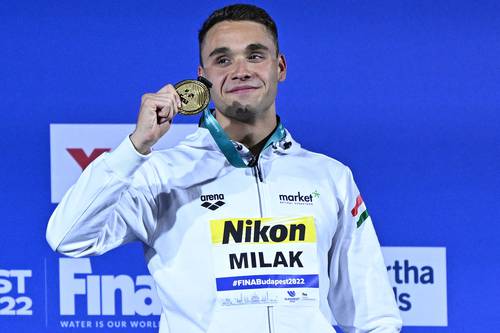 El nadador húngaro se proclamó campeón de los 200 metros mariposa con un nuevo récord mundial de 1:50.34 minutos, rebajando en 39 centésimas su propia marca lograda en 2019.