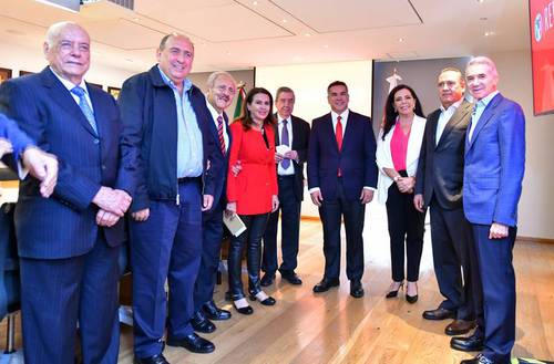 Moreno se reunió el pasado 14 de junio con ex líderes del tricolor para dialogar sobre la renovación en el partido.