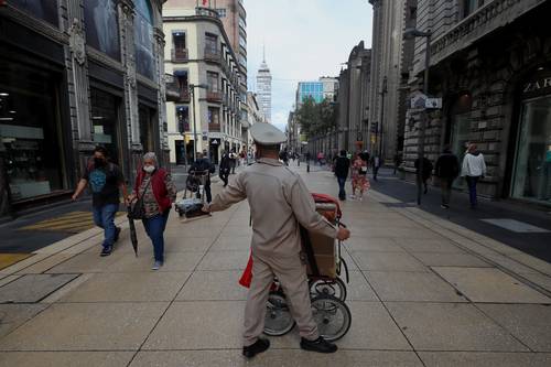 El de organillero, un oficio que se niega a fenecer.