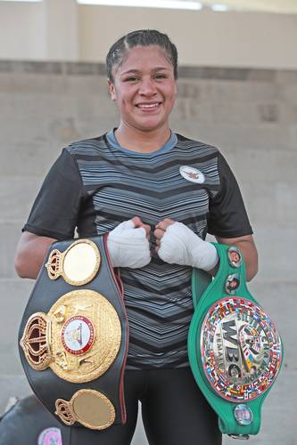 La pugilista, quien entrena en la Magdalena Contreras, también es estudiante de derecho.