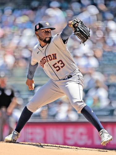 Los Yankees de Nueva York recibieron un no-hitter a tres manos de los Astros de Houston, que tuvieron destacadas actuaciones de los dominicanos Chistian Javier (imagen) y Héctor Neris y el taponero Ryan Pressly en una victoria de 3-0 en Grandes Ligas. Javier, el abridor, ponchó a 13 toleteros en siete episodios.