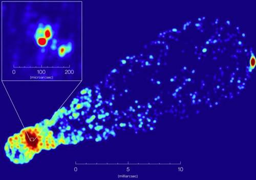 New study of the image of the galaxy M87 reveals distinct features