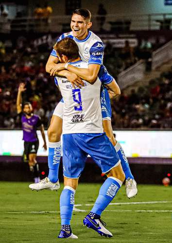 Israel Reyes, anotó el primer gol de la temporada a favor de los visitantes.