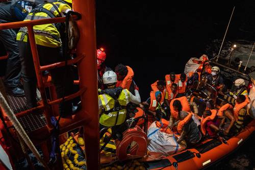 Las personas puestas a salvo por la organización europea pasaron dos días a la deriva en el mar.