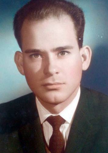 A los 30 años, el neurólogo Gastón Castellanos Villegas, fue el director más joven del hospital siquiátrico La Castañeda, el cual modernizó totalmente en 1960. Fue fundador del Instituto Nacional de Neurología y Neurocirugía, que dirigió de 1976 a 1990.