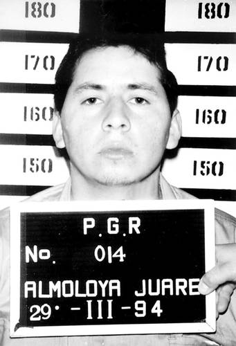  A la derecha, Mario Aburto, asesino confeso del priísta. Foto La PGR