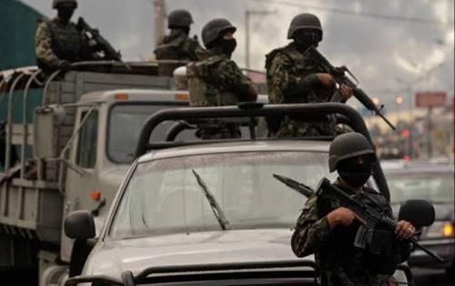 Agentes de la Fiscalía General de la República capturaron ayer en la comunidad de Estación Pesqueira, cerca de Hermosillo, Sonora, a Benito Barrios Maldonado, El Comandante, buscado por autoridades estadunidenses y la Interpol acusado de tráfico de drogas, asociación delictuosa y delitos contra la salud.