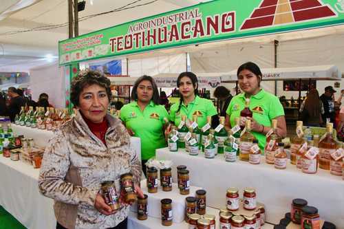 Salsas, cajetas y otros dulces elaborados con tuna, nopal y maguey, en feria nacional mexiquense