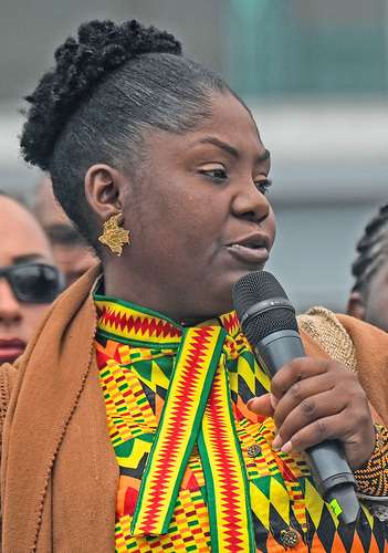 La activista afrodescendiente pelea desde los 13 años por los derechos de los pobres y el ambiente, asume hoy como cogobernante.