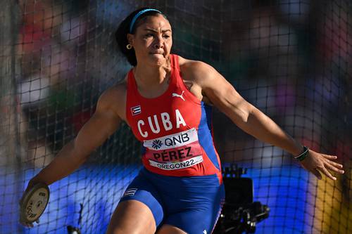 La medallista olímpica de Tokio y monarca mundial en Doha 2019 en lanzamiento de disco, Yaimé Pérez, fue la más reciente baja del deporte de la isla tras participar en la justa del orbe en Eugene al finalizar en séptimo lugar.