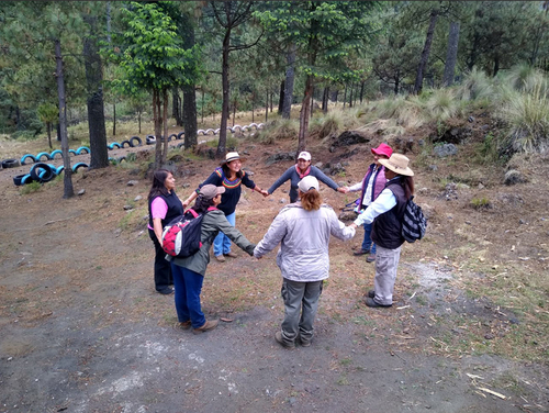 Mujeres en el Ajusco.  Marco Antonio García Torres