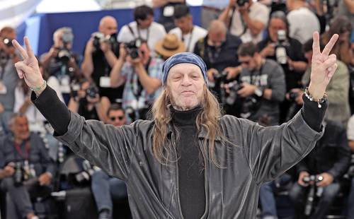 Sobre estas líneas, en el 72 festival de Cannes, al que acudió para el estreno de El resplandor, en mayo de 2019.