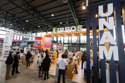 En el Centro de Exposiciones de la UNAM se inició la Feria Internacional del Libro de las Universitarias y los Universitarios, con 350 sellos editoriales y que concluye el 4 de septiembre.