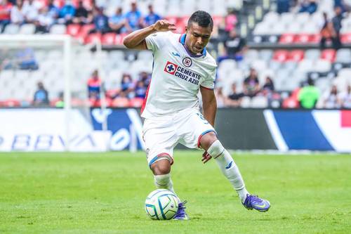 El defensa canterano brilló en el partido ganado por La Máquina a Gallos, pese a que no jugaba en el máximo circuito desde agosto de 2021.