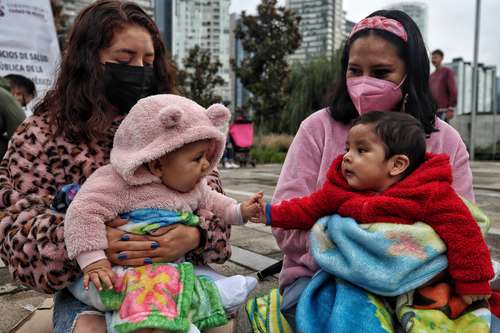 Las tasas de embarazo en jóvenes en el mundo disminuyó a 42.5 por mil mujeres en 2021.