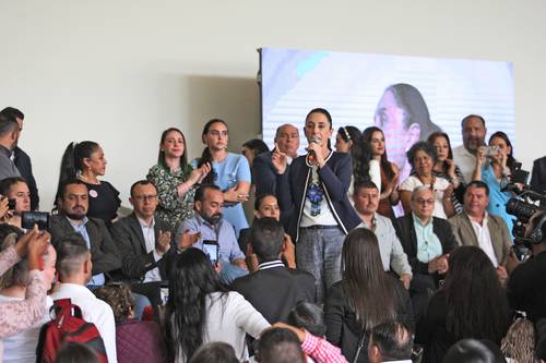 Ante líderes y militantes de Morena, la jefa de Gobierno habló del convenio con alcaldes.
