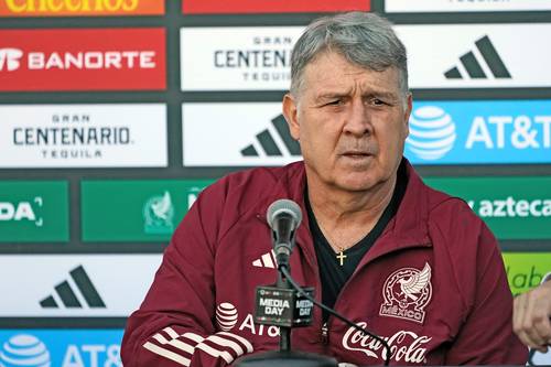 Gerardo Martino, técnico de la selección mexicana, descartó tener tomada una decisión sobre su futuro después del Mundial. “Cualquier cosa puede pasar”, sostuvo.