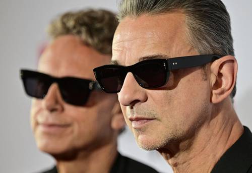 Los miembros de la banda británica de música electrónica Martin Gore (izquierda) y Dave Gahan, en una conferencia de prensa en Berlín.