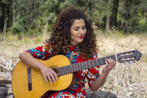 La cantante, en su gira Rockeando el folclor –en el contexto del Festival Música Raíz México–, se presentará el próximo 12 de noviembre en el Zócalo capitalino.