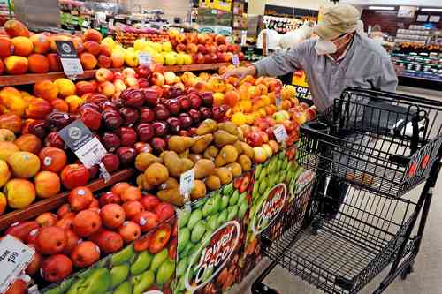 Tienda de comestibles en Chicago, Illinois. Según datos oficiales, el promedio de precios de los alimentos aumentó 0.7 por ciento en septiembre respecto al mes anterior.
