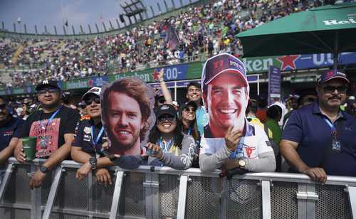 El apoyo al piloto jalisciense es total en la CDMX y ayer se volvió a romper récord de asistencia en el autódromo Hermanos Rodríguez.