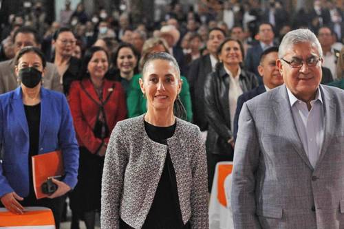 El dirigente del sindicato de maestros fue el anfitrión de la jefa de Gobierno.