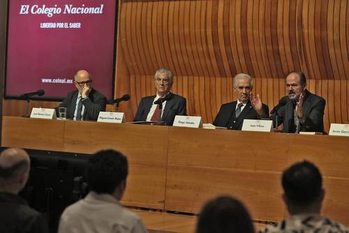 Algunos de los participantes en el homenaje a Luis Villoro por los cien años de su natalicio.