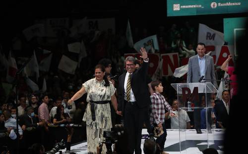El invitado principal a la convención nacional de Reconciliación X México fue Ricardo Monreal, coordinador de los senadores morenistas.