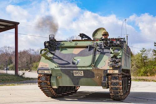 El gobernador Greg Abbott enviará vehículos blindados M113 a lo largo de la frontera con México.