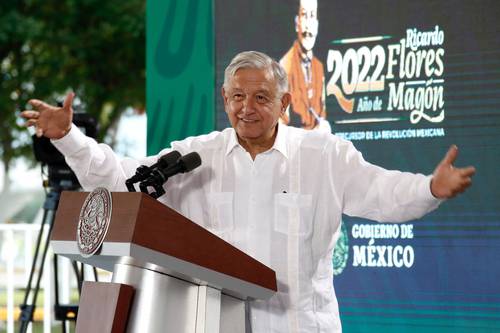 Andrés Manuel López Obrador, presidente de México, expresó en Manzanillo, Colima, que quienes asistan a la marcha lo harán para defender sus derechos y la Cuarta Transformación, y no para manifestarse en favor de la reforma electoral.
