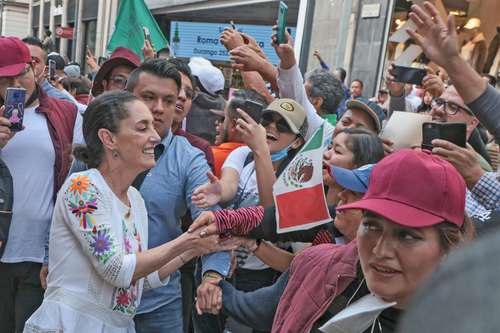  La jefa de Gobierno, Claudia Sheinbaum, calificó de histórica la marcha convocada por el presidente Andrés Manuel López Obrador para celebrar cuatro años de la transformación del país. Foto La Jornada