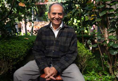  Cirio Ruiz González, miembro de la comunidad del café de Coatepec, Veracruz, en entrevista en el Café Casú. Foto Pablo Ramos