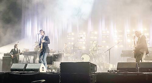 La banda británica Arctic Monkeys durante su presentación en el Corona Capital en el Autódromo Hermanos Rodríguez, el pasado noviembre.
