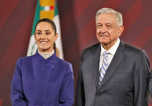 La jefa de Gobierno capitalina, Claudia Sheinbaum, acudió a la conferencia matutina del presidente Andrés Manuel López Obrador en Palacio Nacional.