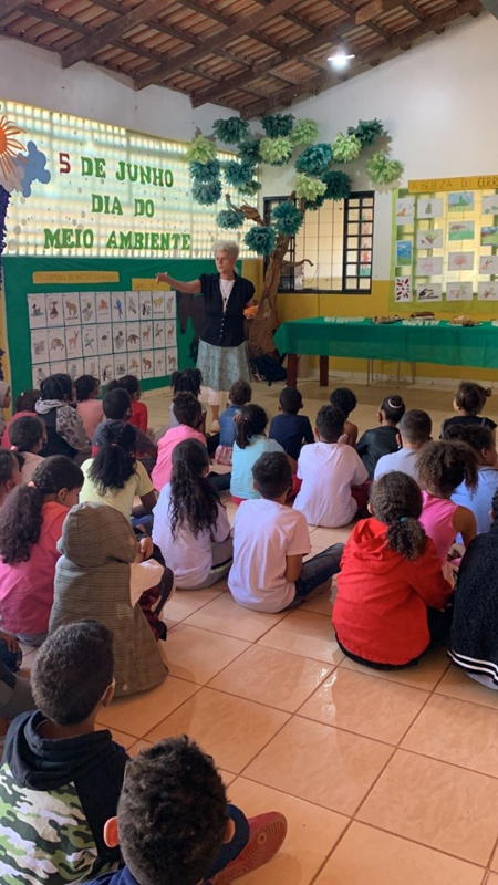 Educación alimentaria en la Escuela Municipal en Alto Paraíso de Goiás. Violeta Pena Ferreira