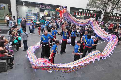 La tarde de ayer comenzaron las celebraciones con motivo del Año Nuevo chino con una romería en la calle Dolores, en el Centro Histórico.